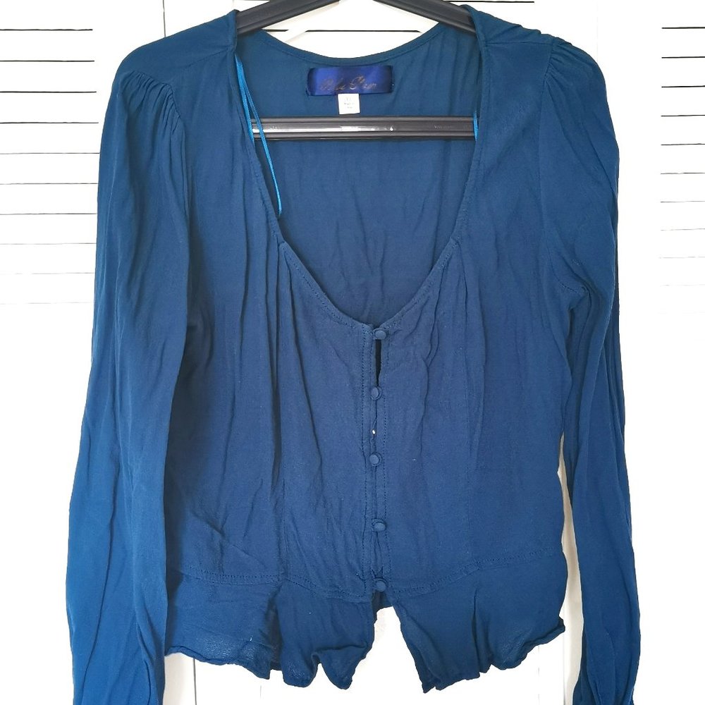 dark green short shirt